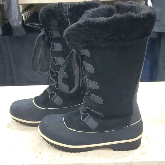 comfortview Shoes - Comfortview winter boots women's size 7.5 (24cm) black waterproof fur lined